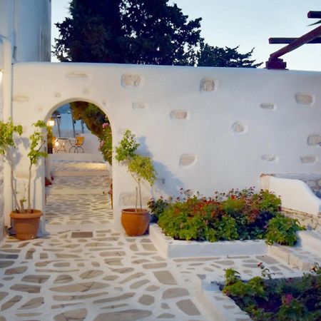 Tzane Studios & Apartments - Steps Away From Golden Beach Chrisi Akti  Buitenkant foto