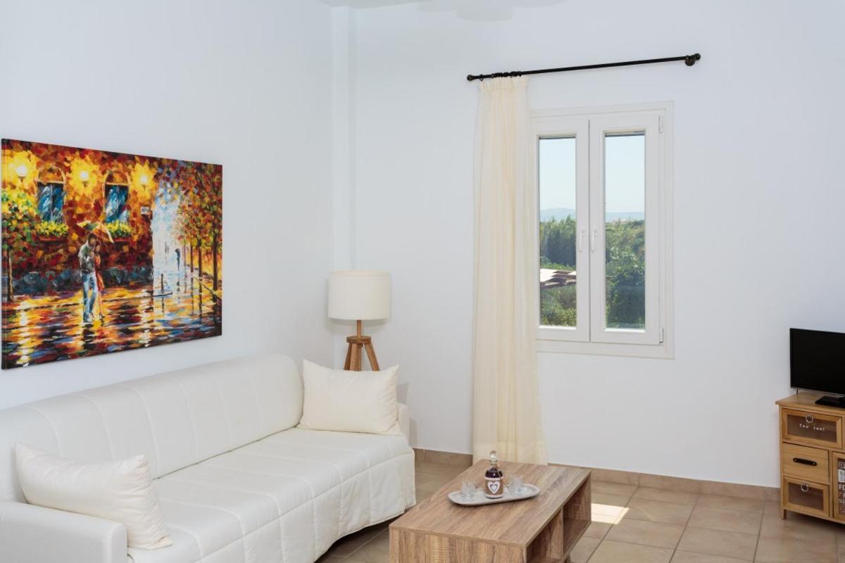 Tzane Studios & Apartments - Steps Away From Golden Beach Chrisi Akti  Buitenkant foto