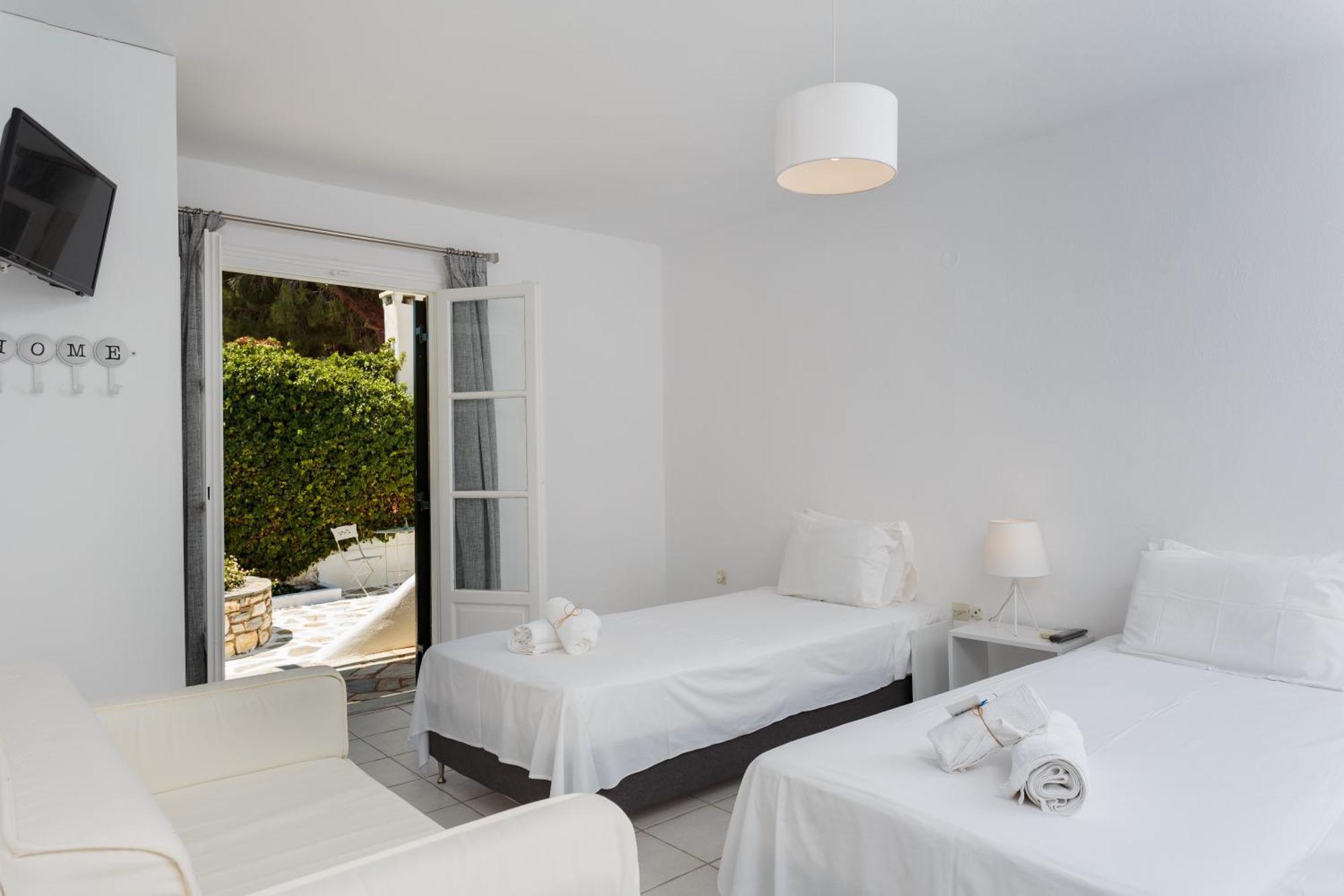 Tzane Studios & Apartments - Steps Away From Golden Beach Chrisi Akti  Buitenkant foto