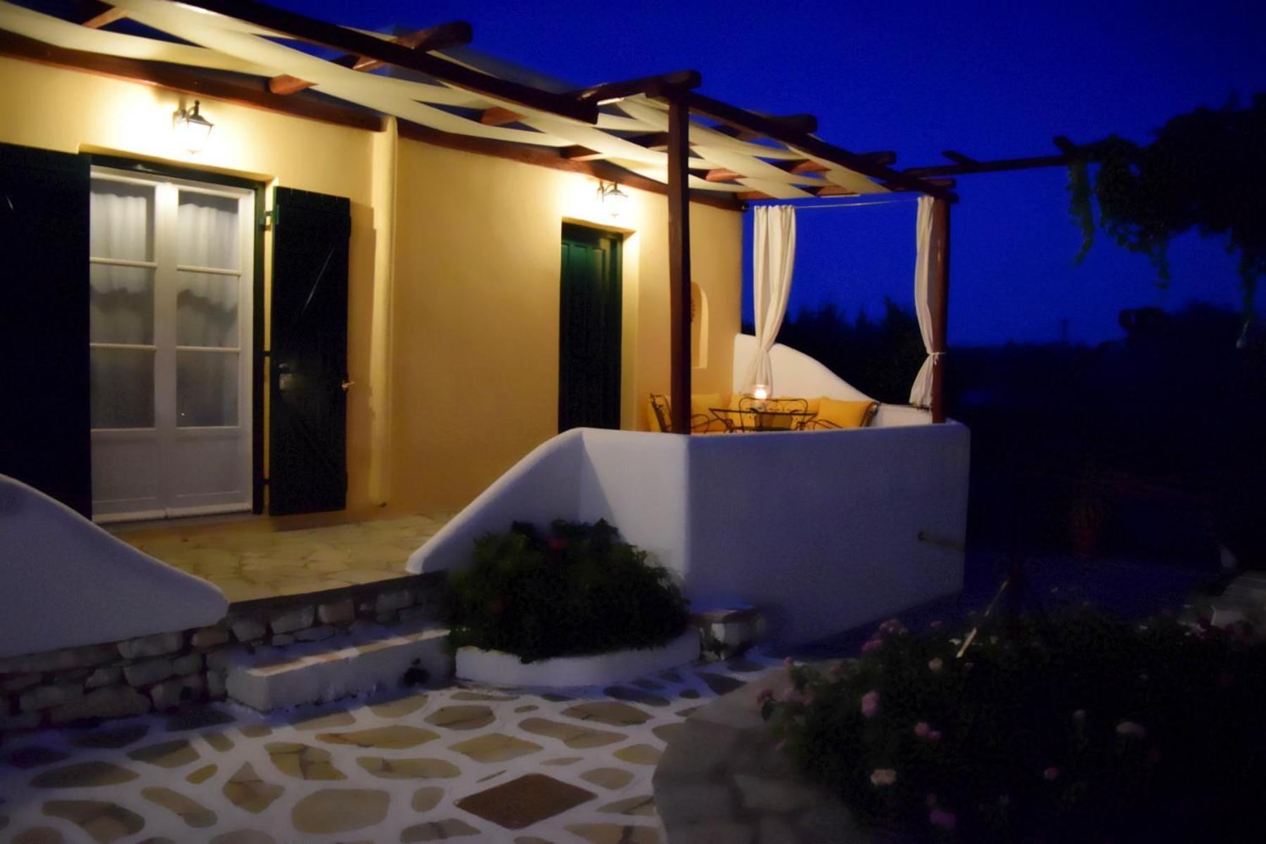 Tzane Studios & Apartments - Steps Away From Golden Beach Chrisi Akti  Buitenkant foto
