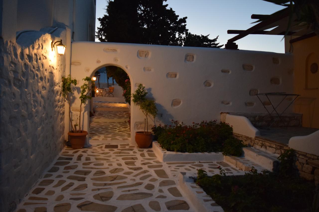 Tzane Studios & Apartments - Steps Away From Golden Beach Chrisi Akti  Buitenkant foto